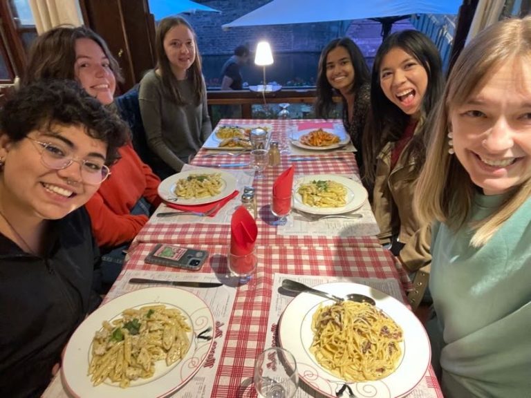 Scholars Dining in France