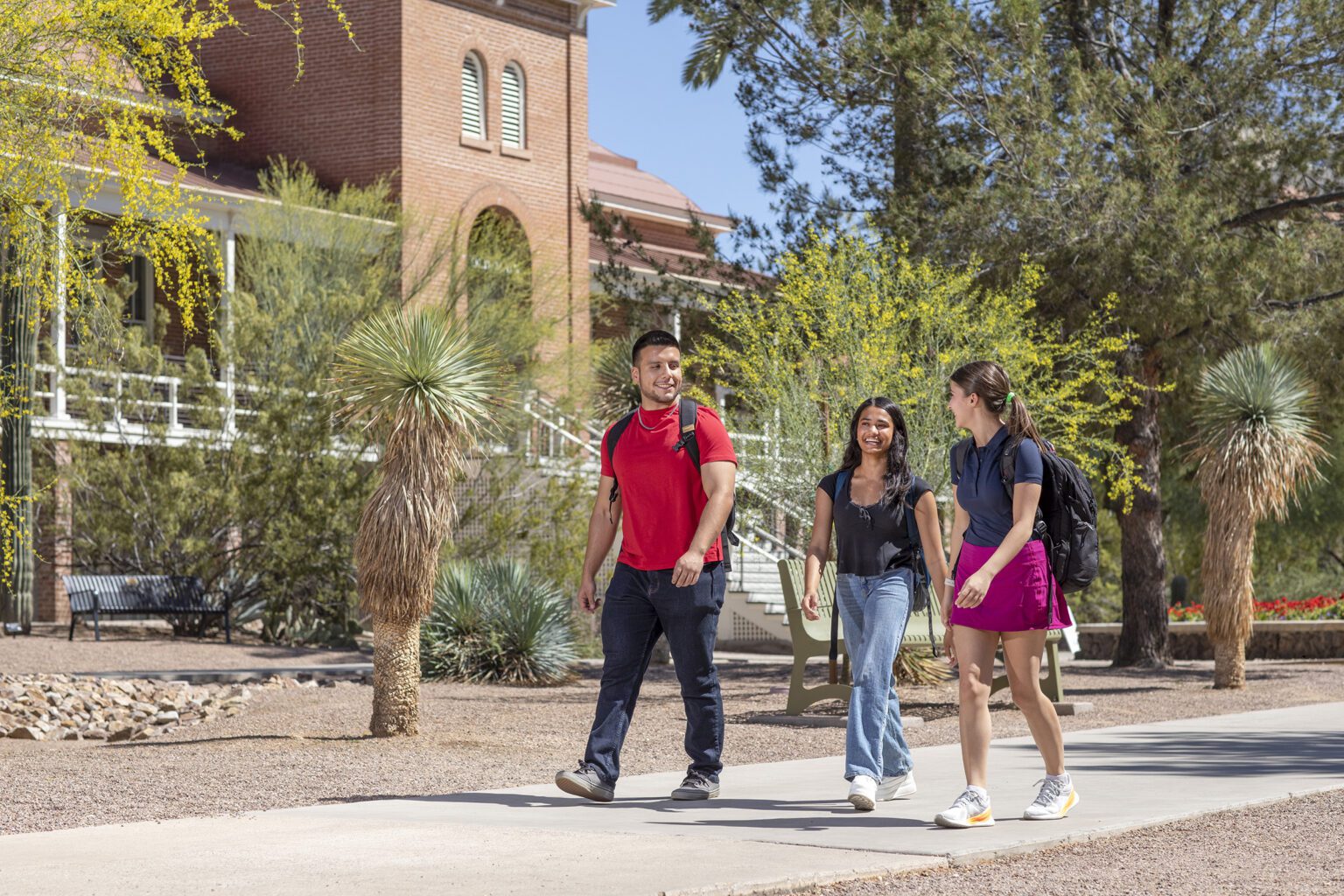 80 Arizona highschool seniors named 2024 Flinn Scholarship